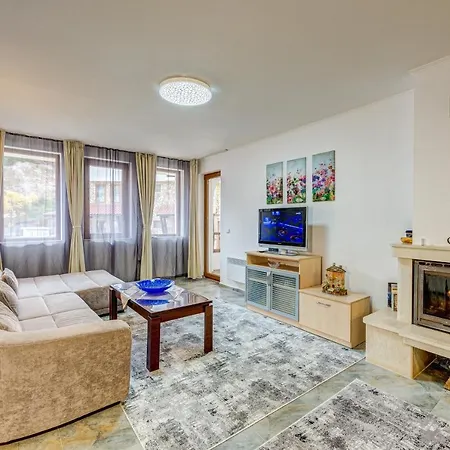 Apartamento Bright And Spacious 2-bdr With Balcony By Flat Mаnager *